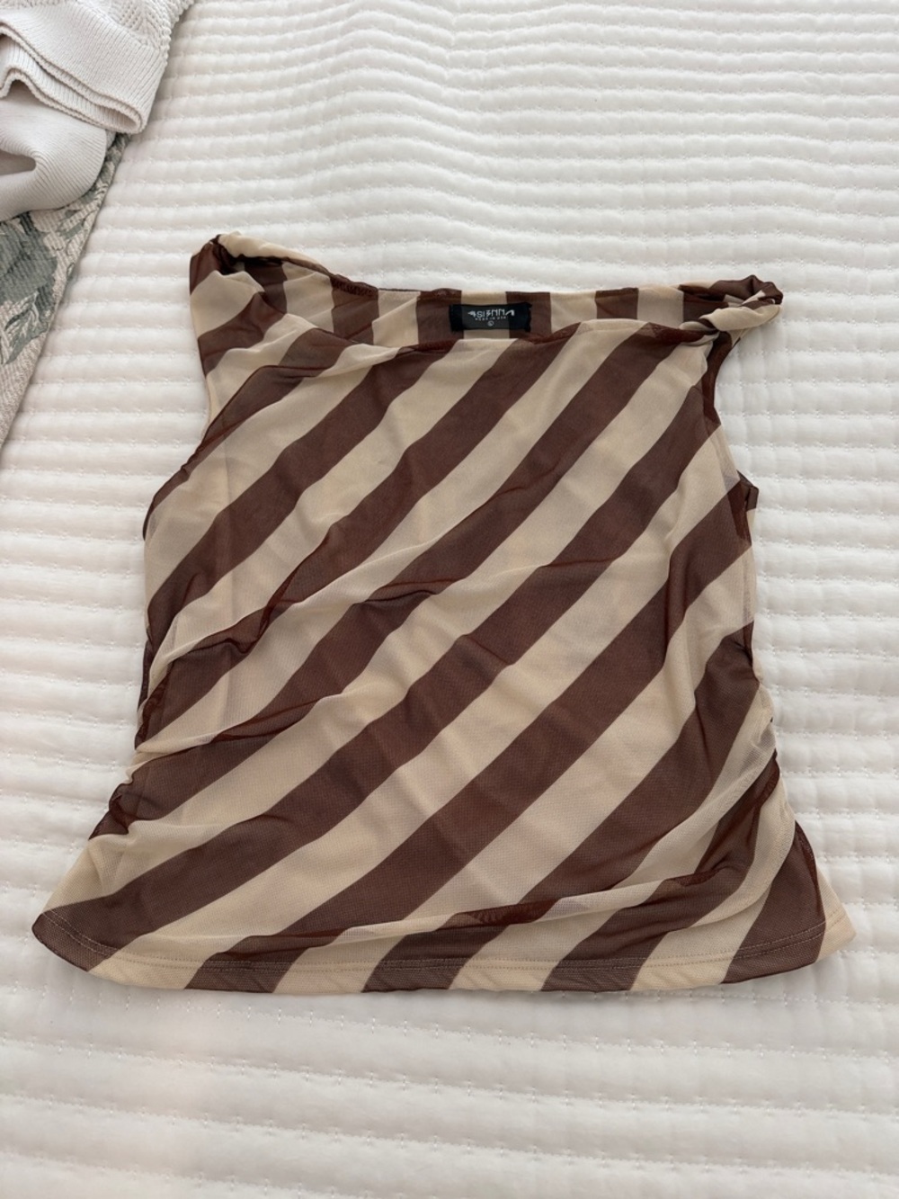 4SI3NNA Brown and Cream Diagonal Stripe One-Shoulder Tank Top